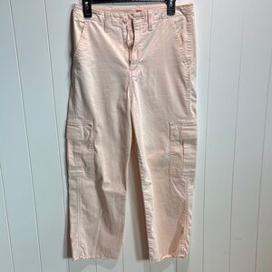 Levi’s pale pink peach cargo pants cropped 28